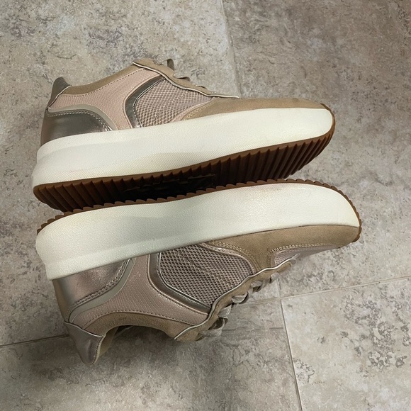 Zara Metallic Mesh Sneakers in Size 39(US 8) - Picture 5 of 11